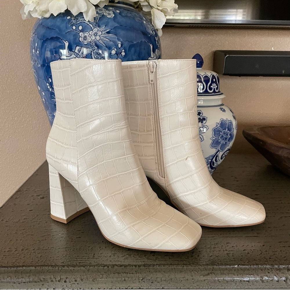 Bamboo faux croc booties
